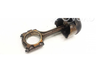 Поршень с шатуном Mitsubishi Carisma для бензинового двигателя 1.8