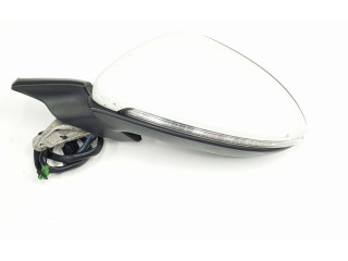 Зеркало электрическое Volkswagen Golf VII 2013 - 2019 года