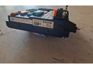 Блок предохранителей 8676391 Volvo XC90