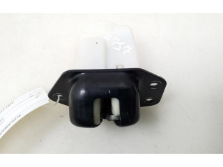 Zámek zadních dveří Nissan Juke I F15 2014