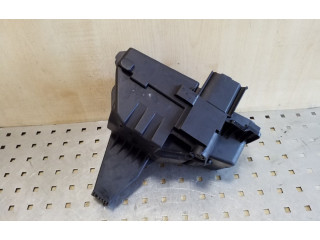 Pojistková skříňka 30797010 Volvo XC70 2007