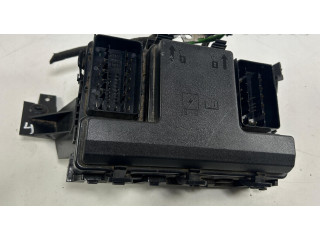 Блок предохранителей  HG9T-14D68-BC   Lincoln MKZ II    