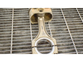 Píst 7838623, 7840918 BMW 5 E60 E61 pro benzínový motor 5.0 S85 B50 A