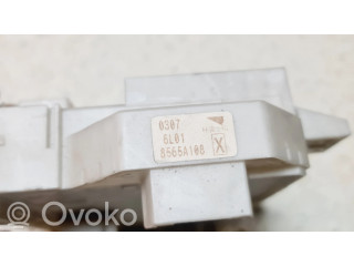 Блок предохранителей 8565A108, 1791H0A1 Mitsubishi Colt