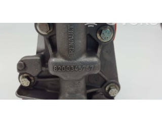 Масляный насос  M9R856 8200345757, 8200939286  Renault Koleos I 