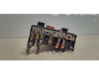 Блок предохранителей  1k0937124   Volkswagen Touran I    