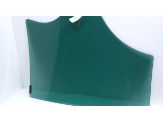 Основное стекло задних дверей