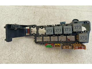 Pojistková skříňka 8D1937545 Volkswagen PASSAT