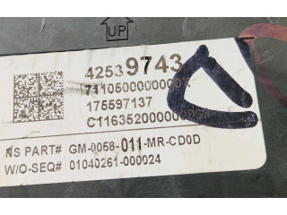 Панель приборов 42539743 Buick Encore I