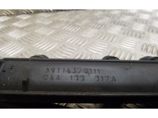 Топливная рампа 06A133317A   Volkswagen Golf IV  