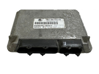 Блок управления двигателя 06A906019AN, 5WP437403 Skoda Octavia Mk1 (1U)