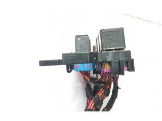 Pojistková skříňka Řídící jednotka BSM 8A0937530   Audi A6 S6 C6 4F 2008