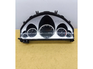 Přístrojová deska Mercedes-Benz E C207 W207 2011 A2129002010, A2049024102