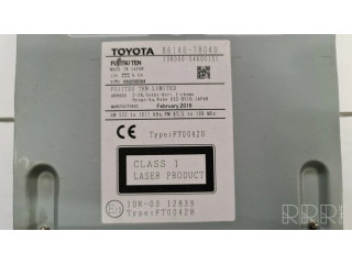 Радио/ проигрыватель CD/DVD / навигация