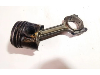 Píst 23502643 Opel Combo C
