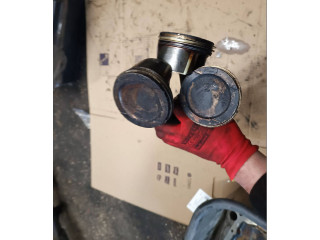 Píst Audi A4 S4 B6 8E 8H ALZ