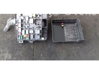 Блок предохранителей    Citroen C-Crosser    