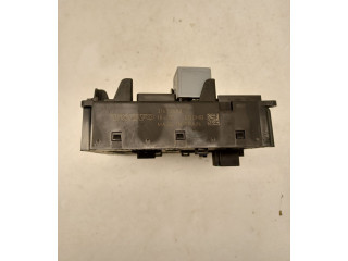 Блок предохранителей 31473570 Volvo XC90