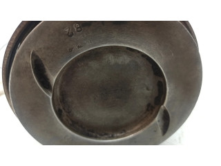 Поршень с шатуном UE38199, F16732Z68JGSB Rolls-Royce Silver Spur для бензинового двигателя 6.7