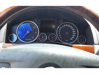 Панель приборов Volkswagen Touareg I