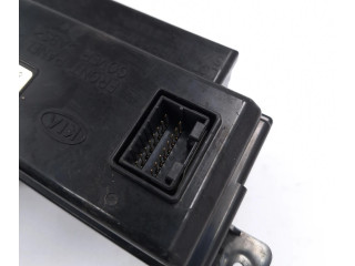 Дисплей    957101H100, 95710-1H100   KIA Ceed