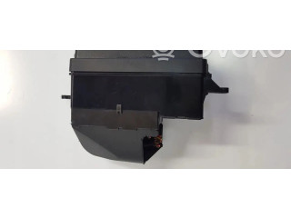 Блок предохранителей     Mini One - Cooper R50 - 53    