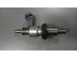 Vstřikovač 2371026012 Toyota Corolla E160 E170 pro naftový motor 2.0