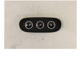 Блок управления климат-контролем    Fiat 500X