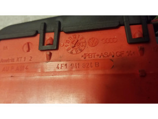   Pojistková skříňka 4F1941824B   Audi A5 8T 8F 2007