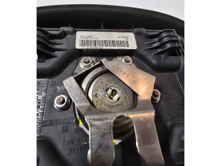 Подушка безопасности водителя 8200136331, 91167639   Renault Trafic II (X83)