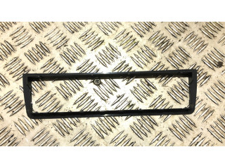 Держатель (кронштейн)