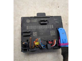 Блок управления дверью 8X0959793F Audi A1
