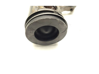  Поршень с шатуном M9R782 M9R782  Renault Trafic II (X83)  