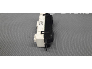 Дисплей    mr189269   Mitsubishi Colt