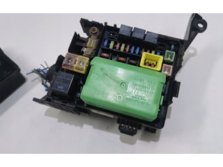 Блок предохранителей 605040568 Mitsubishi Outlander