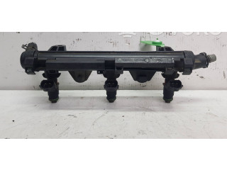 Топливная рампа 03E906031A, 03E133320A   Skoda Fabia Mk2 (5J)  