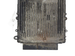 Блок управления двигателя P05094244AG Jeep Commander