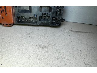 Блок предохранителей MB953355, 0G040104   Mitsubishi Carisma    