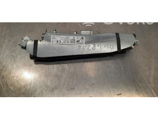 Подушка безопасности в сиденье 32227699   Volvo V60