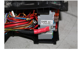 Блок предохранителей    Jeep Renegade    