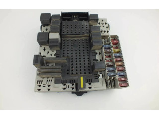 Блок предохранителей  08696098, 8679899   Volvo V70    