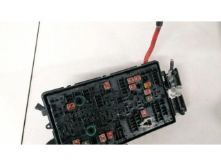 Блок предохранителей  13275881   Opel Insignia A    