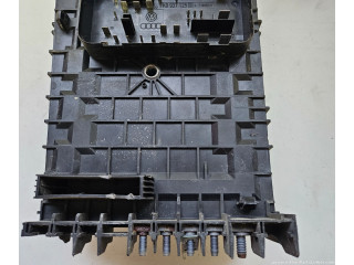 Блок предохранителей 1k0937125 Volkswagen Golf Plus