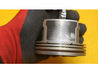  Поршень с шатуном    Volkswagen Golf VI  