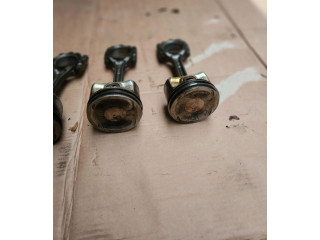 Поршень Mitsubishi Outlander