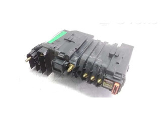   Pojistková skříňka 2215401350   Mercede-Benz S W221 2007