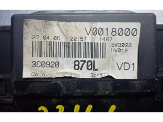 Přístrojová deska  Volkswagen PASSAT  V0018000  