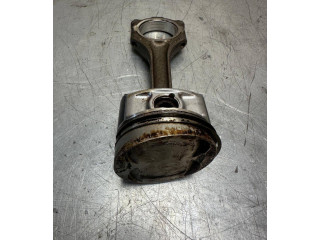 Поршень с шатуном AAA 021e Volkswagen Golf III