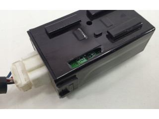 Блок управления NF02675RZ   Mazda MX-5 NC Miata