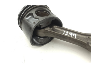 Поршень с шатуном M15746 D Maserati Ghibli